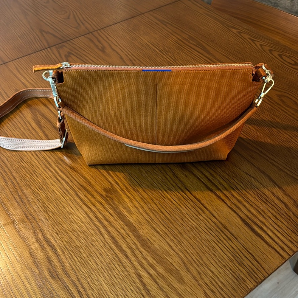 Rothy’s Casual Crossbody Purse (Amber brown)